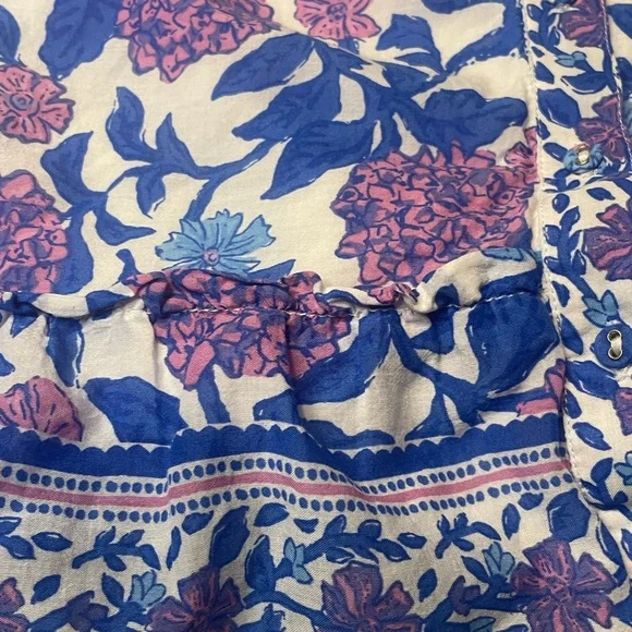 Vineyard Vines
Hydrangea Floral Tank Top - Picture 5 of 11